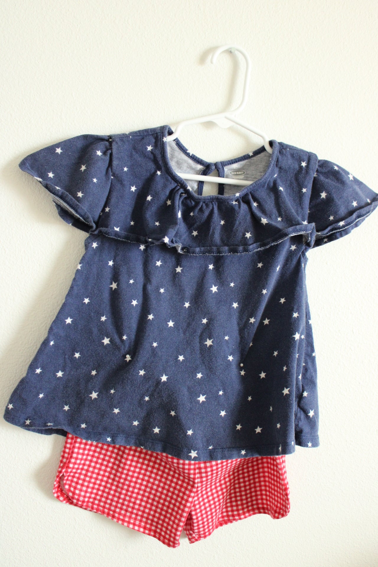 Old Navy/Carter's Outift-5T