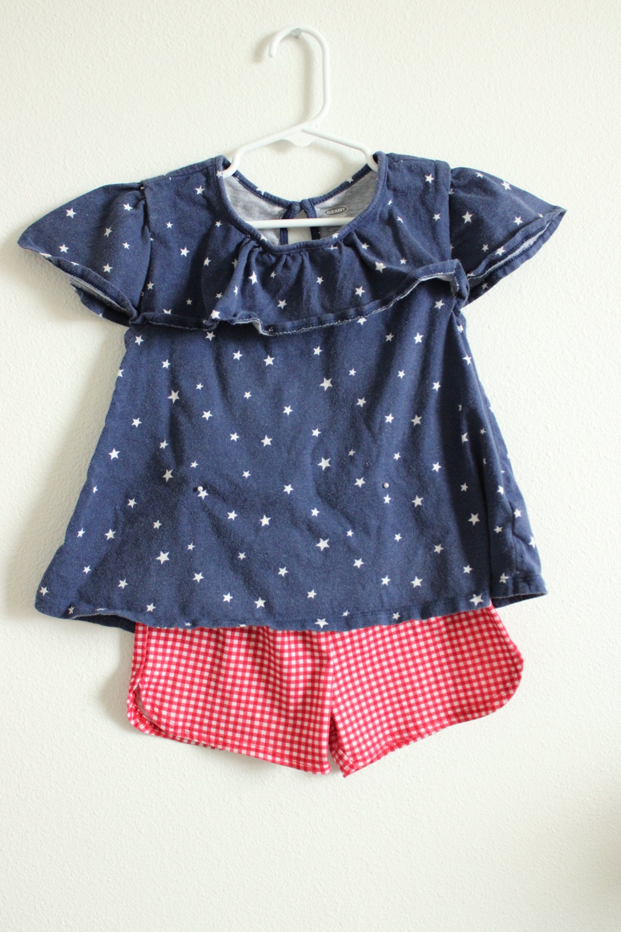 Old Navy/Carter's Outift-5T