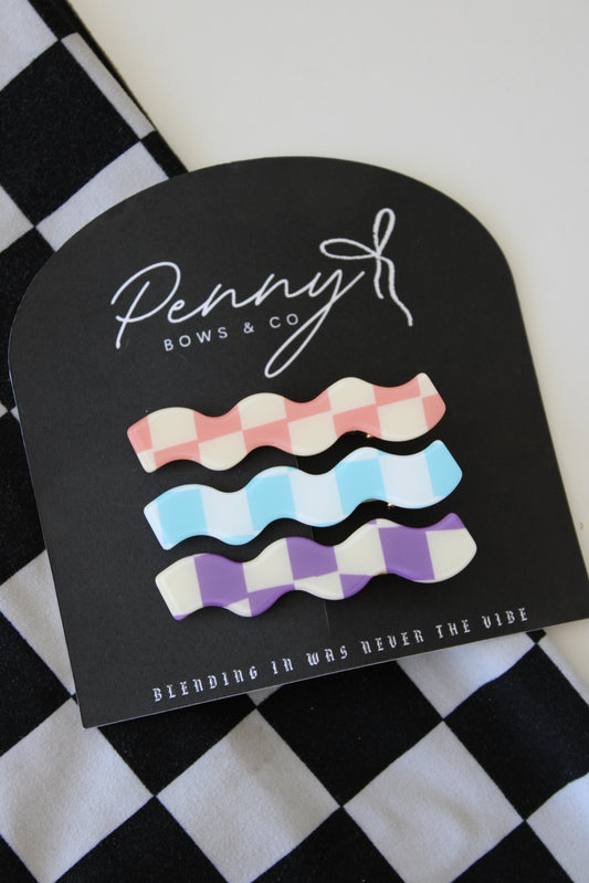 Wavy Checkered Hair Clips